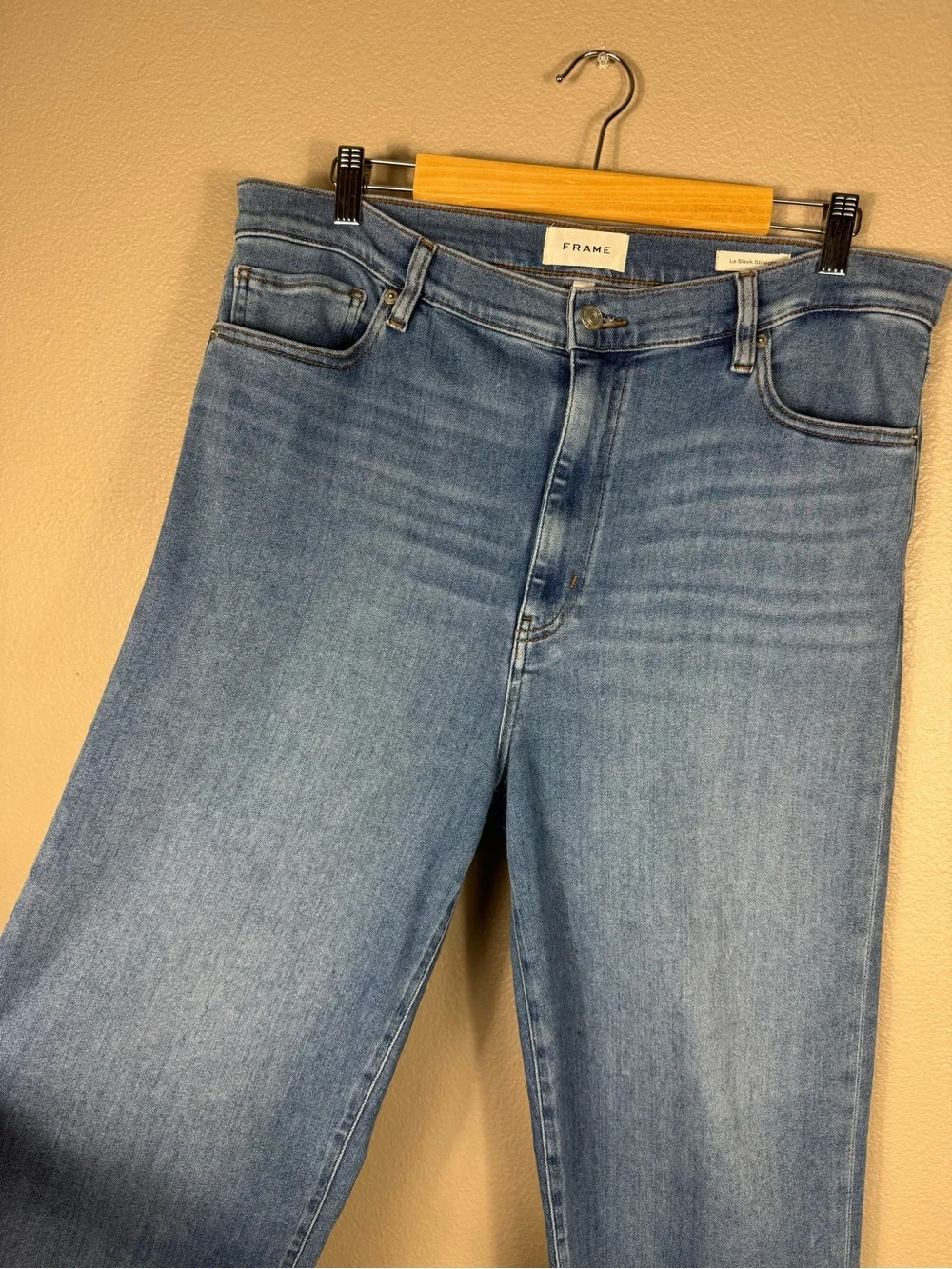 Frame Le Sleek Straight Jeans High Rise Straight Leg Denim EUC E - Picture 6 of 10